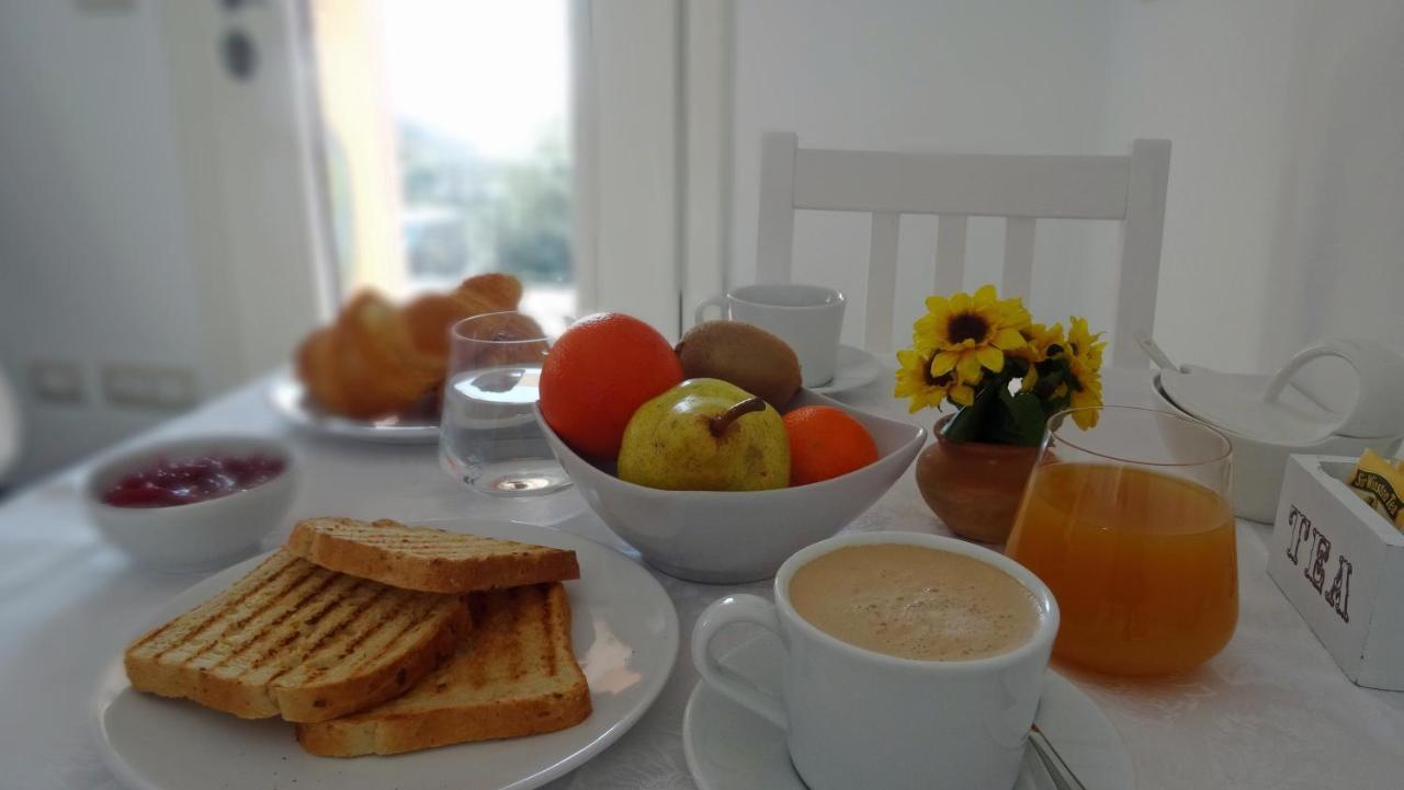 La Casa Dei Limoni Bed and Breakfast Genua Exteriör bild