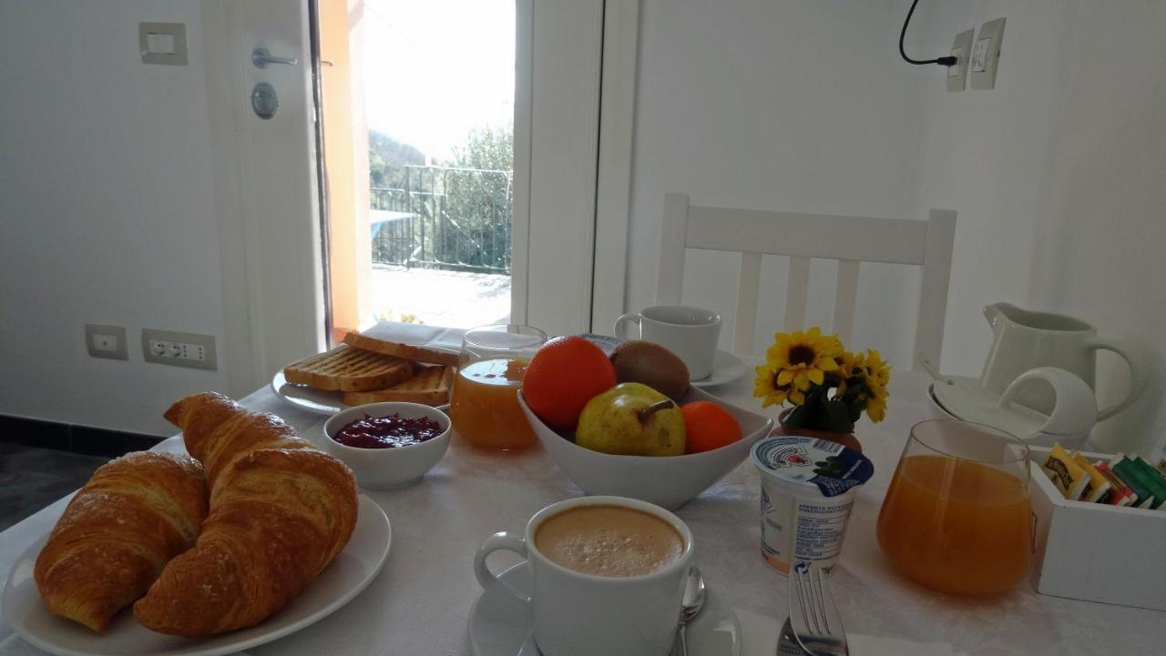 La Casa Dei Limoni Bed and Breakfast Genua Exteriör bild